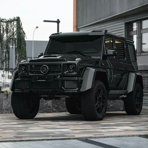 Would you drive this G-Wagon? • Want to see more G-Wagon content like this? Then👇 ———- Follow For More!! 👉🏻 @theofficialgwagon Follow for more!! 👉🏻 @theofficialgwagon ———- 📸 By: @srs_swissrichstreets ———- #brabus#luxury#luxurycars#supercar#mercedesbenz#amg#theofficialgwagon#brabusg800#brabus800#supercars#gclass#gwagon#gwagen#brabus700 #amg63#g63#g63amg#gwagon4x4 Allroad Audi, Joe Torre, Mercedes Brabus, Black Cars, مرسيدس بنز, Dream Cars Mercedes, Mercedes G Wagon, Mercedes Benz G Class, Mercedes Maybach