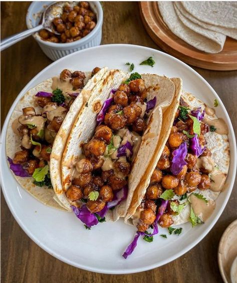 BBQ Chickpea Tacos Vegan Spinach Dip, Bbq Tacos, Bbq Chickpeas, Chickpea Tacos, Creamy Tomato Pasta, Vegetarian Bbq, Vegetarian Tacos, Vegan Bbq, Dairy Free Diet