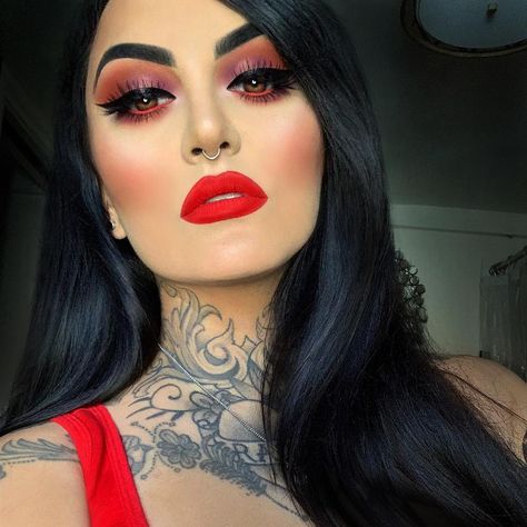 Sarah Cabrera, Makeup Artist Tips, Eyes Lips Face, Tattoed Girls, Goth Beauty, La Girl, Beautiful Lips, Pretty Colours, R A