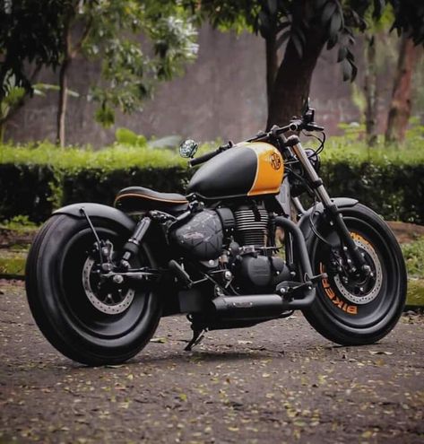 Royal Enfield Custom Bobbers, Meteor 350 Modified, Bullet Modified, Biker Wallpaper, Super Meteor 650, Classic 350 Royal Enfield, Meteor 350, Tiger Silhouette, Royal Enfield Modified