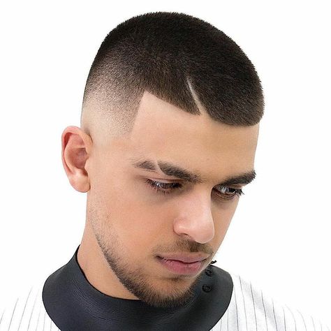 The Best Bald Fade Haircut for Men. Find more Incredible haircuts at barbarianstyle.net! #hair #hairstyles #Haircut+Ideas #beauty #haircuts #Men's+Hairstyles #Men's+Beauty #fade #baldfade #Bald+Fade Semi Bald Haircut, Bald Taper Fade, Beards Tattoos, Man Bun Haircut, Skin Fade Hairstyle, Hairstyles For Teenage Guys, Bald Haircut, Mid Skin Fade, Low Skin Fade