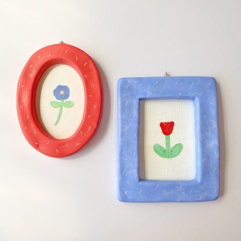 Diy Trendy Crafts, Polymer Clay Frame Ideas, Cozy Town, Clay Workshop, Deco Studio, Air Dry Clay Projects, Tanah Liat, Clay Diy Projects, Clay Crafts Air Dry