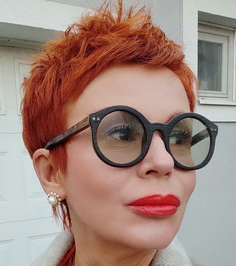 Pixie Hair 2023, Cooper Pixie Hair, Pixie Copper Hair, Orange Pixie Hair, Red Short Hair Pixie, Orange Pixie Cut, Copper Pixie Hair, Copper Pixie Cut, Red Hair Pixie Cut