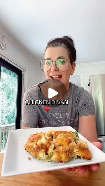 Iléna Tovia on Instagram: "The best vintage recipe ever. Chicken Divan. Casserole. #vintage #casserole #chicken #homecooking #cookwithme #momlife #chickendivan #momsofinstagram" Chicken Divan Casserole, Pan Dishes, Mom Instagram, Chicken Divan, Casserole Chicken, Chicken Rice Casserole, Chicken Asparagus, Rice Casserole, Hair Haircuts