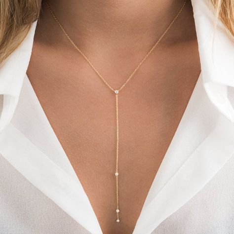 Lariat necklace/Round Diamond/Diamond Lariat/Dainty Necklaces/Minimalist Jewelry/Y Necklace/Drop Necklace/Drop Diamond/Diamond Necklace #GiftForHer #LariatChain #ClassyNecklace #GoldNecklace #BirthdayGift #EngagementGift #AnniversaryGift #GiftForFriend #WeddingGift #DiamondNecklace Diamond Lariat Necklace, Lariat Style Necklace, 2 Necklace, Jewel Wedding, Diamond Jewelry Designs, Solid Gold Jewelry, Lariat Necklace, Rose Gold Necklace, Drop Necklace