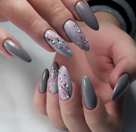 Cherry Blossom Nails, Grey Nail Designs, Art Deco Nails, Flower Nail Designs, Gray Nails, Pretty Nail Art Designs, Nail Art Designs Videos, Trendy Nail Art, Pretty Nail Art