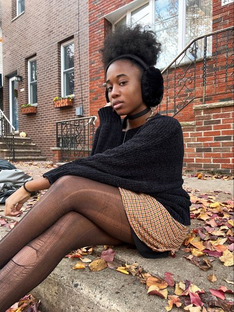 #preppy #skatergirloutfits #ootd #blackgirl #blackaltgirl #alternativegirl #naturalhair #gothic #grunge #tumblr #alternative Tumblr Alternative, Grunge Tumblr, Let's Pretend, Gothic Grunge, Ootd, Vogue, Let It Be, Tumblr