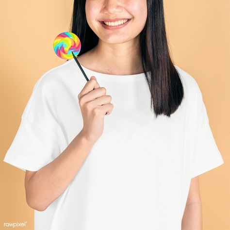 Holding Lolipop Poses, Holding Lolipop Drawings, Hand Holding Lollipop Drawing, Holding Ice Cream Reference Drawing, Holding Food Reference, Hand Holding A Lollipop, Holding Lollipop Reference, Dessert Oc, Candy Advertisement