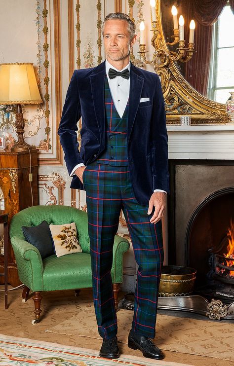 Plaid Trousers Tartan Suit, Tartan Trousers, Men's Wedding Outfit, Style Anglais, Tartan Men, Mens Fasion, Plaid Trousers, Fashion 2016, Mens Formal Wear