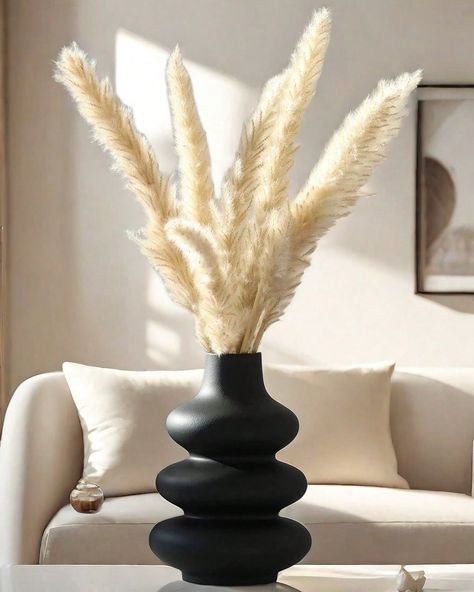 Affordable neutral home decor Comment SHOP below to receive a DM with the link to shop this post on my LTK ⬇ https://liketk.it/4STk4 #ltkhome Take a look at this beautiful home decor you can get for under $20. #neutralhomedecor #affordable #modernhomedecor Vase Pampas, Living Room Centerpiece, Pampas Grass Vase, Dried Flower Vase, Bubble Vase, Vase Modern, Table Office, Black Vase, Farmhouse Decoration