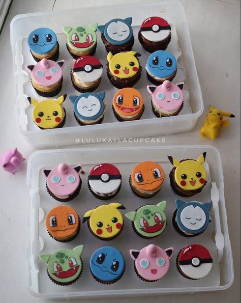 Pokemon Eevee Birthday Cake, Pokémon Party Desserts, Pokemon Birthday Party Cupcakes, Pokémon Birthday Cupcakes, Pokemon Food Recipes, Pokemon Birthday Cupcakes, Pokemon Cupcake Ideas, Pokemon Birthday Cake Ideas, Pokemon Cupcake Cake