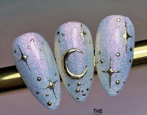 Almond Celestial Nails, Chrome Moon Nails, Celestial Wedding Nails, Purple Celestial Nails, Star And Moon Nail Designs, Celtic Nail Art, Astral Nails, Mythical Nails, Wizard Nails