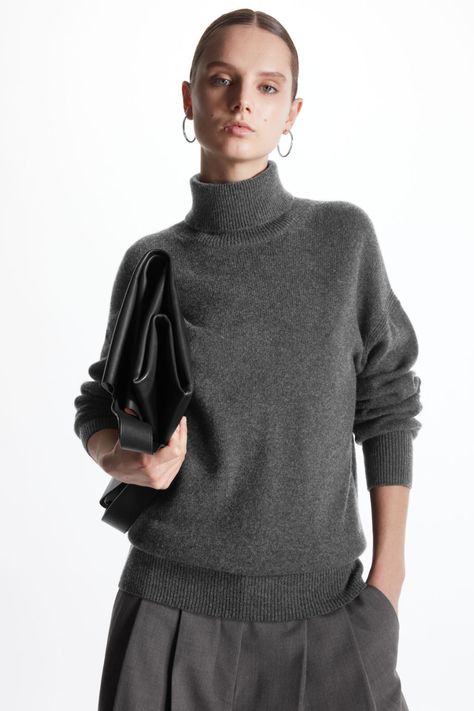 TURTLENECK CASHMERE JUMPER - Dark grey - COS Grey Turtle Neck Outfit, Brown Jumper, Gray Cashmere Sweater, Gray Wool Coat, Turtleneck Outfit, Style Bundle, Grey Turtleneck Sweater, Grey Jumper, Grey Turtleneck