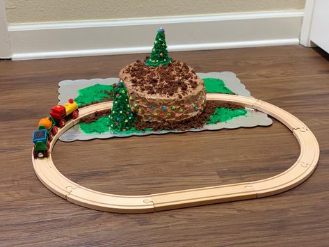 Tunnel Cake Train, Tunnel Cake, Cake Samples, Thomas Birthday Parties, Moving Train, Parties Food, Thomas Birthday, Train Cake, 3rd Birthday Cakes