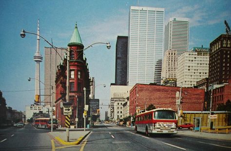 Flatiron 1970s Toronto Pictures, Toronto Images, Toronto Architecture, Visit Toronto, Vintage Toronto, Canada History, Old Toronto, Toronto Photos, Toronto City