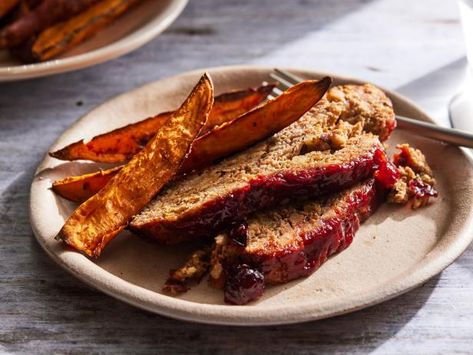 Get Fall Meatloaf Recipe from Food Network Fall Meatloaf, Apple Crescent, Katie Lee Biegel, The Kitchen Food Network, Meatloaf Dinner, Recipes Salads, Turkey Meatloaf, Autumn Recipes, Interesting Recipes