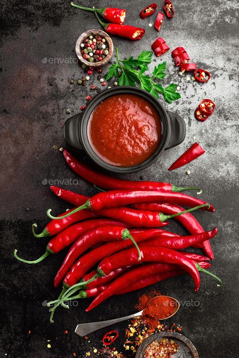 Chili Pictures, Spicy Chili Sauce, Chili Spicy, Buffalo Sauce Recipe, Spices Photography, Dark Food Photography, Hot Spices, Food Art Photography, Sea Wave