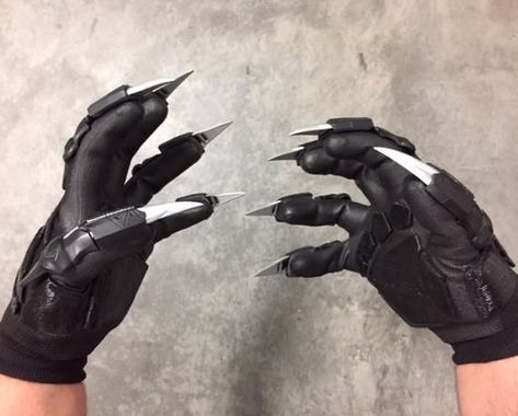 Claw Gloves, Marvel Black Panther, Pretty Knives, Black Panthers, Cool Knives, Black Panther Marvel, Zombie Apocalypse, Character Outfits, Everyday Carry