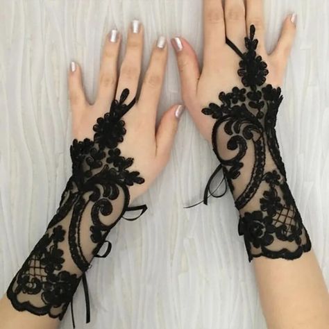 Gloves Elegant, Thrift Wishlist, Black Lace Gloves, Goth Prom, Hand Decoration, Maternity Sweater Dress, Goth Clothes, Fairy Outfit, Short Gloves