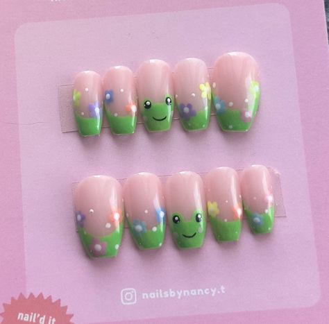 If you're into cute frogs and stuff, this set was made for you! Featuring green french-tips and a cute little froggie on the middle finger, topped off with a colourful flower print sprinkled across each nail! Note - tthere is only 1 set ready to ship in the shape/size shown (Medium Coffin, size XS) The Nails:  Made with salon-quality gel polish and made to last. Press-ons can last up to 1-3 weeks but customers report an average of 2-2.5 week wear with our nails! Check out @nailsbynancy.t on Inst Frog Nails French Tip, Light Green And Pink Nails, Cute Frog Nails, French Tip With Flowers, Quirky Nails, Frog Nail Art, Frog Nails, Green French Tip, Package Orders