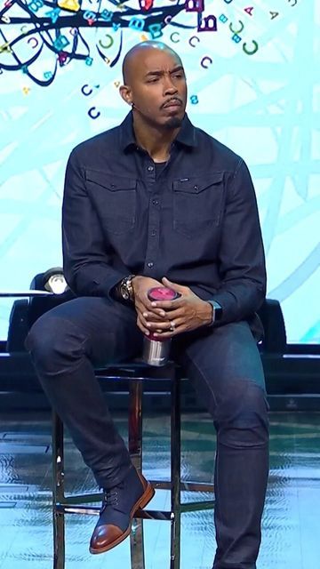 Montell Jordan on Instagram: "Decreasing your self actually propels you in the relationship. Are you willing to put the needs of your spouse above your own? If you’re looking for a church home or just more of God, look no further. @masterpeacechurch has its first virtual service this Sunday the 28th at 6pm EST. We’re bringing church to your home. See you then! #marriageadvice #marriagegoals #virtualchurch" Montell Jordan, Church Home, Marriage Goals, Marriage Relationship, Self Motivation, Marriage Advice, Keep Going, See You, Jordan