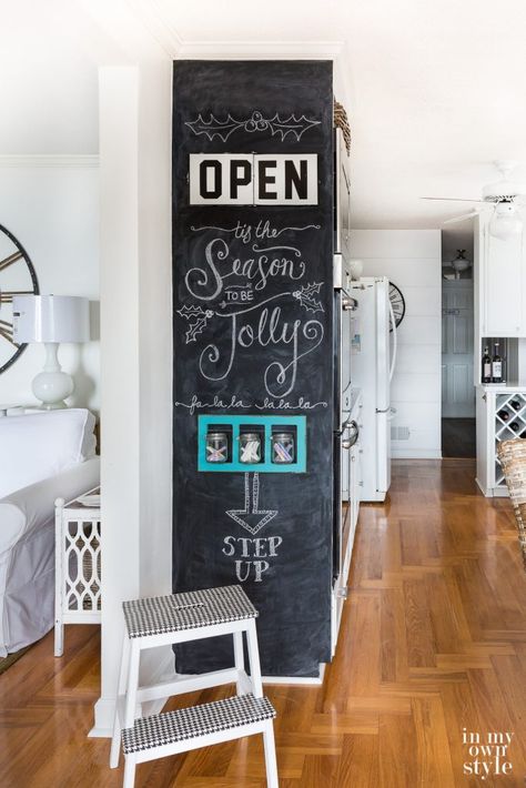 Painted chalkboard wall in a kitchen adds a focal point and a fun for the family. Black Chalk Paint Wall, Chalkboard Paint Ideas, Chalkboard Wall Kitchen, Chalkboard Paint Wall, Chalkboard Wall Calendars, White Textured Wallpaper, Chalkboard Diy, Accent Wall In Kitchen, Black Chalkboard Paint