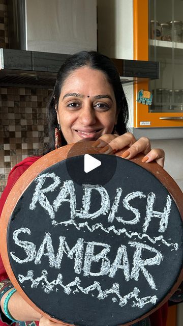 Uma Raghuraman on Instagram: "Make the best use of Season’s freshest Radish 😋 Make this Yummy Radish Sambar within minutes . You are sure to get compliments. Do Save the recipe, try it soon and share your feedback with me. If you like the video, do share it with your friends and family 💕🙏🏻 #radishsambar #mullangisambar #masterchefmomrecipes #pressurecookersambar" Radish Recipes Indian, Radish Recipes, Indian Food, Friends And Family, Try It, The Recipe, Indian Food Recipes, Good Things, Share It