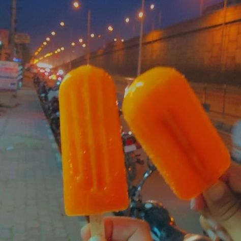 This picture contains Orange bar treat for u from my side take it shwaty 😎✋ Orange Popsicles Aesthetic, Popsicle Aesthetic Summer, Orange Creamsicle Aesthetic, Orange Ice Cream Aesthetic, Creamsicle Aesthetic, Popsicle Aesthetic, Helado Aesthetic, Poolside Shoot, Orange Popsicles