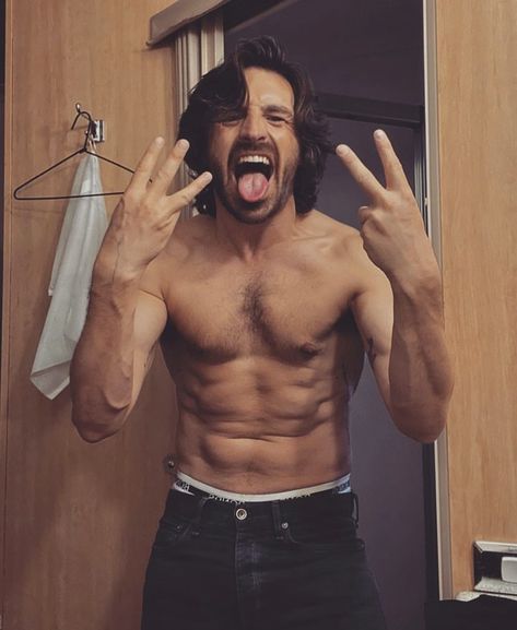 Eion Macken, Eoin Macken, The Night Shift, La Brea, Night Shift, Greys Anatomy, Okay Gesture, Hair Styles, On Instagram