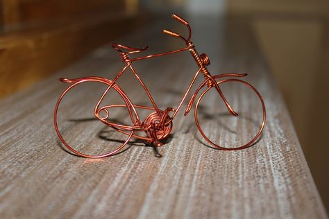 Wire bicycle 🚲 Wire Bicycle, Wire Name, Wire Tutorials, Wire Art, Wire Work, Visual Art, Metallica, Bicycle, Bike