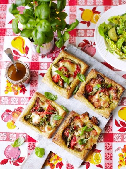 Puff pastry vegetable tart | Jamie Oliver veg recipes Puff Pastry Vegetable Tart, Vegetable Tart, Jamie Oliver Recipes, Fun Salads, Tasty Vegetarian Recipes, Puff Pastry Recipes, Veg Recipes, Pastry Recipes, Jamie Oliver