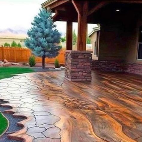 Happy Gardens 😀 on Instagram: "This backyard deck concept is stamped concrete with staining made to look like live edge wood!! 🪵 . @inspiringdesignsnet" Concrete Slabs Backyard Ideas, Deck Edging Ideas, Log House Decor, Texas Living Room, Wood Stamped Concrete, Poured Concrete Patio, Outside Flooring, Walk Ideas, Rustic Floor