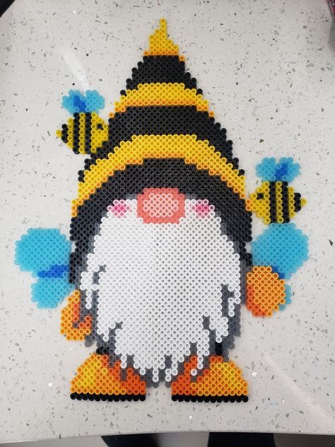 Perler Bead Gnome Pattern, Gnome Perler Beads, Gnome Perler Bead Patterns, Melt Beads Patterns, Christmas Perler Beads, Perler Creations, Melty Bead Patterns, Pearl Beads Pattern, Easy Perler Beads Ideas