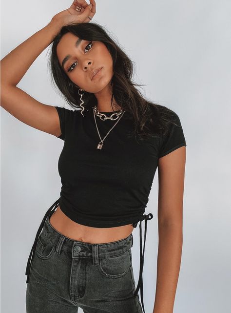 Hot Crop Tops, Black Princess, Womens Knit Tops, Black Platform Boots, Capped Sleeves, Cute Crop Tops, Loungewear Sets, Knitting Women, Black Crop Tops