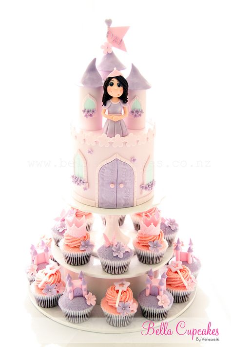 Castle Cupcake Tower | by Bella Cupcakes (Vanessa Iti) Purple Princess Cake, Castle Cupcakes, Special Birthday Cake, Princess Castle Cake, Special Birthday Cakes, Cake 5, Purple Princess, Girly Cakes, Princess Birthday Cake