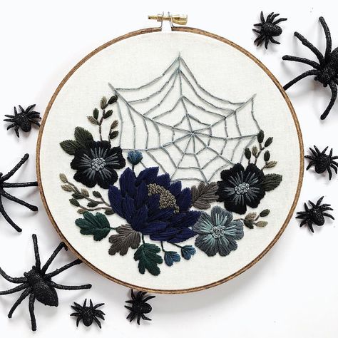 Where all my spooky friends at?! 🕸🔮👻 This Victorian Gothic hoop is officially finished and I’m hard at work on the PDF pattern! I know… Contemporary Hand Embroidery, Edgy Embroidery, Embroidery Halloween, Halloween Decor Diy, Halloween Embroidery Designs, Crochet Halloween, Diy Halloween Decor, Decor Crochet, Halloween Embroidery