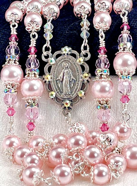 HeartsInFlames - Etsy UK Beautiful Rosaries, Pink Rosary, Baby Baptism Gifts, Pearl Rosary, Catholic Wedding, Communion Gifts, Religious Christmas, Rosary Catholic, Wedding Bridal Bouquets