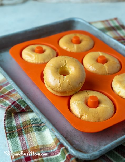 Keto Cloud Bread Bagels (Dairy Free, Nut Free, Gluten Free) Cloud Bread Bagels, Gluten Free Bagels Easy, Dairy Free Cloud Bread, Carb Free Bread, Oopsie Bread, Fat Free Snacks, Keto Cloud Bread, Dairy Free Keto Recipes, Keto Muffins