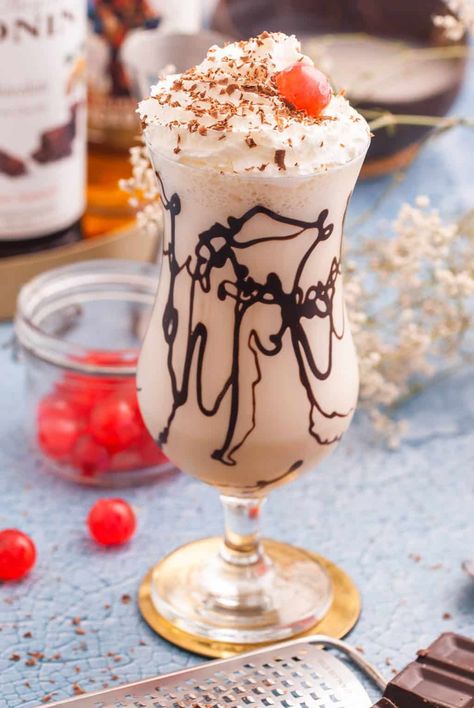 Bushwacker Recipe and How to Make a Cream of Coconut Bush Wacker Drink Recipe, Best Bushwacker Recipe, Easy Bushwacker Recipe, Bushwacker Drink, Frozen Alcoholic Drinks Recipes, Bushwacker Recipe, Coconut Rum Drinks, Cream Of Coconut, Boozy Milkshake