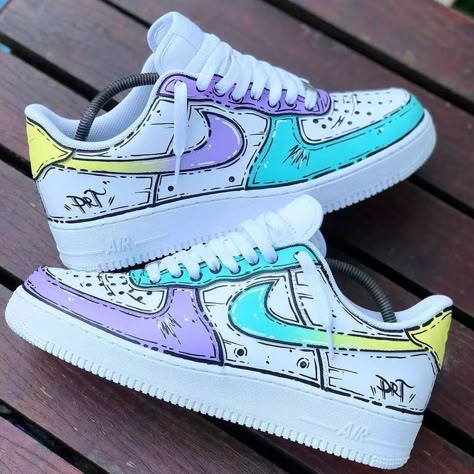 Cartoon Air Force 1, Cartoon Sneakers, Tenis Air Force, Sneakers Air Force, Anime Air Force 1, Sneaker Ideas, Af1 Nike, Nike Shoes Women Fashion, Air Force Nike