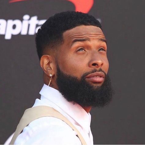 Odell Beckham Jr on Instagram: “When she wake u up out your sleep with ya phone unlocked...😂😂” Obj Haircut, Odell Beckham Jr Haircut, Beckham Hair, Black Hair Cuts, Waves Haircut, Black Men Beards, Beard Game, Black Men Haircuts, Haircut Style