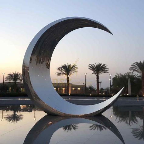 crescent moon sculpture,metal crescent moon,metal crescent,moon sculpture,crescent,outdoor sculpture,mirror sculpture,modern sculpture,metal art sculpture,large sculpture Crescent Moon Metal Art, Port Damali, Moon Sculpture, Sky Effect, Crescent Moon Art, Sculpture Modern, Mirror Metal, Outdoor Mirror, Z Arts