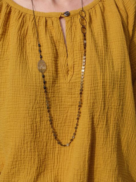 Les récrés de Béa: Blouse manches raglan en double gaze. Couture Blouse, Double Gaze, Blouse Diy, Tassel Necklace, Tee Shirt, Tee Shirts, Couture, Quick Saves