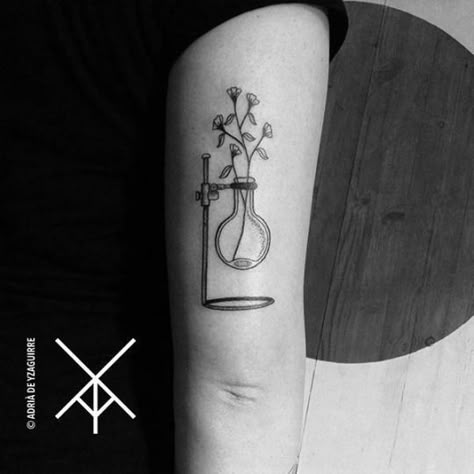 Small Science Tattoos, Biology Tattoo Ideas, Flask Tattoo, Biology Tattoo, Chemistry Tattoo, Science Tattoo, Science Tattoos, Dna Tattoo, 4 Tattoo