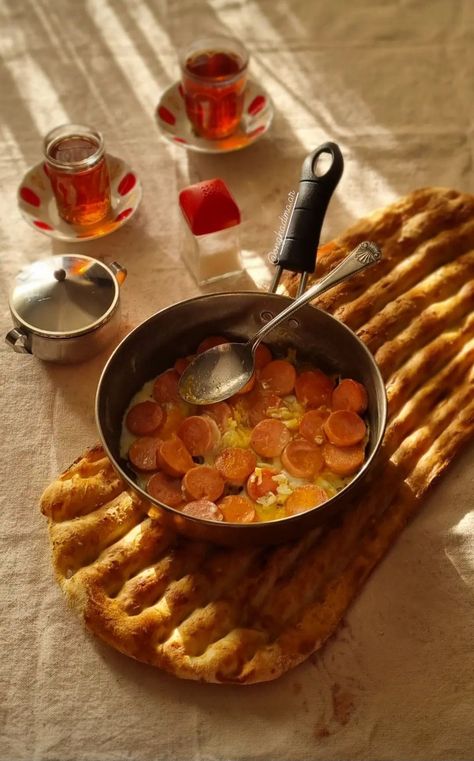 Iranian Breakfast, Iran Vibe, Persian Food Iranian Cuisine, Food Iranian, Iranian Dishes, Iranian Recipes, Iranian Cuisine, Iran Food, Iran Culture