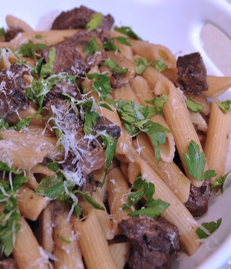 This leftover prime rib pasta has chunks of medium rare roast beef tossed with bow tie pasta in a creamy, red wine mushrooms sauce. Prime Rib Pasta, Red Wine Mushrooms, Wine Mushrooms, Mushrooms Sauce, Leftover Prime Rib Recipes, Prime Rib Steak, Leftover Prime Rib, Rare Roast Beef, Mushroom Cream Sauce