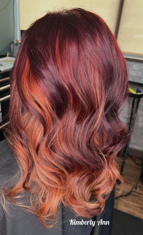 Copper And Purple Balayage, Burgundy Caramel Balayage, Plum Copper Hair, Red Balayage Hair Medium Length, Cooper Bayalage, Dimensional Burgundy Hair, Burgundy And Copper Hair, Burgundy Bayalage Hair, Strawberry Shortcake Hair Color