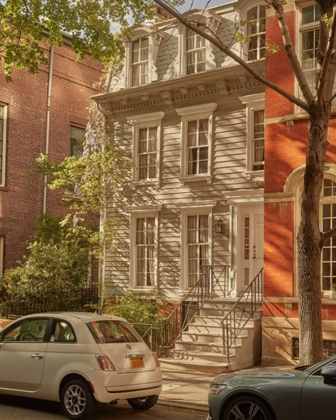 Aesthetic Manifestation, Aesthetic City, Brooklyn Heights, Nyc Aesthetic, Casa Exterior, Paris Aesthetic, Have Inspiration, Dream Apartment, City Aesthetic