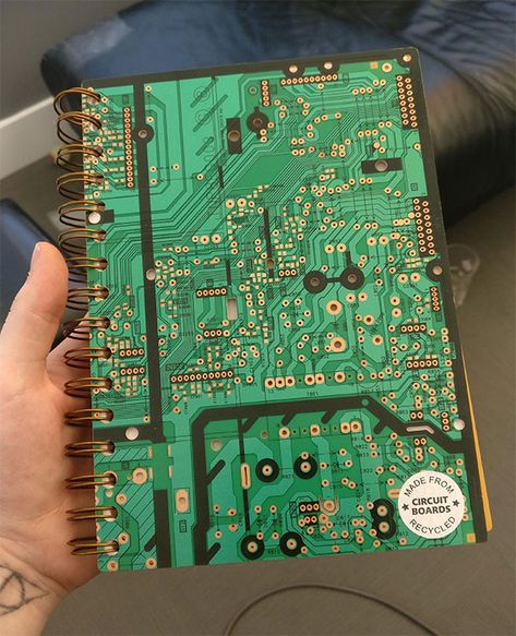 This Sketchbook Made From Real Recycled Circuit Boards Cool Sketchbook, Pcb Art, Reuse Old Tires, Egg Packaging, Broken Phone, How To Make Guacamole, Pcb Design, Uses For Coffee Grounds, Eco Friendly Design