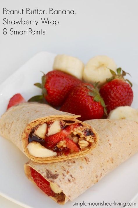 Strawberry Wrap, Fruit Wraps, Peanut Butter Jelly Sandwich, Weight Watchers Lunches, Weight Watchers Breakfast, Healthy Food Facts, Calorie Recipes, Easy Lunch, Smart Points